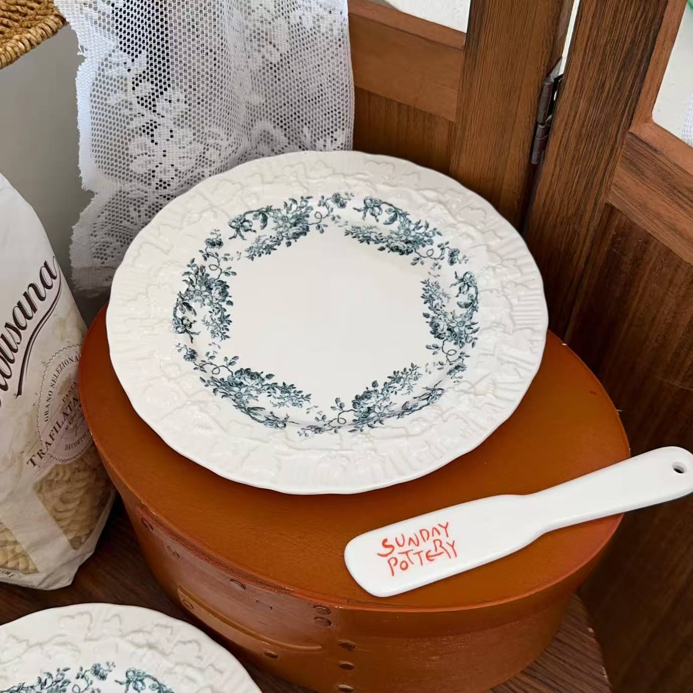 Ceramic Dinner Plate, 9 Inch