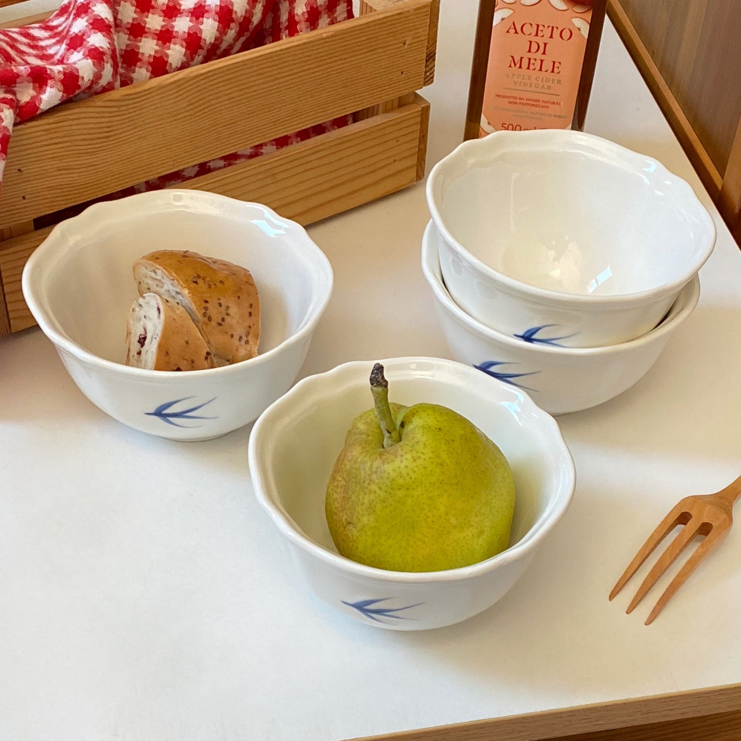 Ceramic Rice Bowl with Swallow Design, 4.5 Inch
